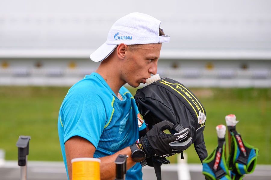 Олег Домичек на сборах юниорской команды в Сочи. Фото: СБР