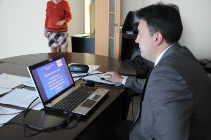 В Барнауле состоялся региональный семинар главных судей и инспекторов, а также первых и вторых судей высшей лиги «А» и «Б» (фото).   