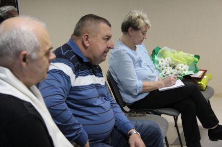 В Барнауле состоялся региональный семинар главных судей и инспекторов, а также первых и вторых судей высшей лиги «А» и «Б» (фото).   