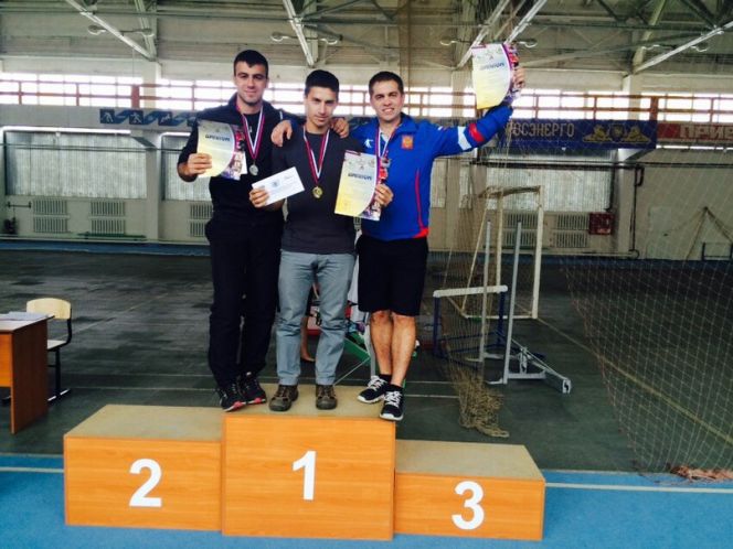 Алтайские горнолыжники и сноубордисты провели первенство края по общефизической подготовке.