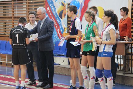 В Барнауле состоялся финал V краевого фестиваля «Здесь зажигаются звезды» (фото). 