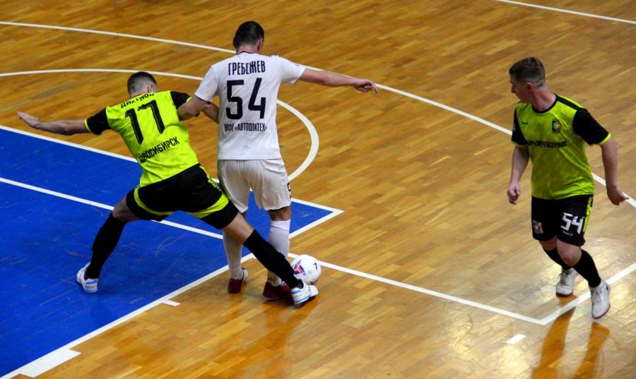 Победа и поражение. Барнаульские команды «АлтПолитех» и «Атлетик» стартовали в СпортмастерPRO-Кубке России 