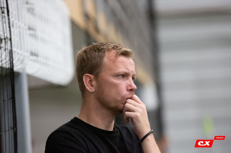 Фрагменты матча "Темп" - "Распадская" (1:3). Фото: Владимир Мартынов/CX News