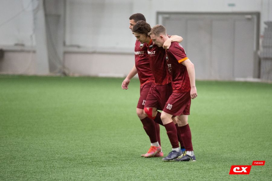 Фрагменты матча "Темп" - "Распадская" (1:3). Фото: Владимир Мартынов/CX News