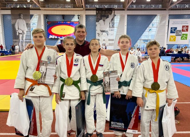 Алтайские бойцы успешно выступили на всероссийских соревнованиях 