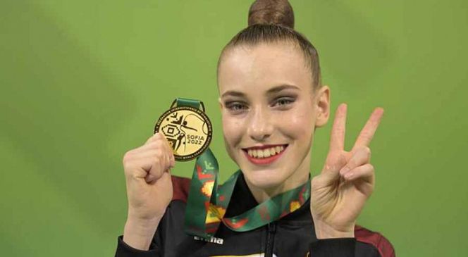 Без наших — никуда: гимнастка с барнаульскими корнями стала чемпионкой мира