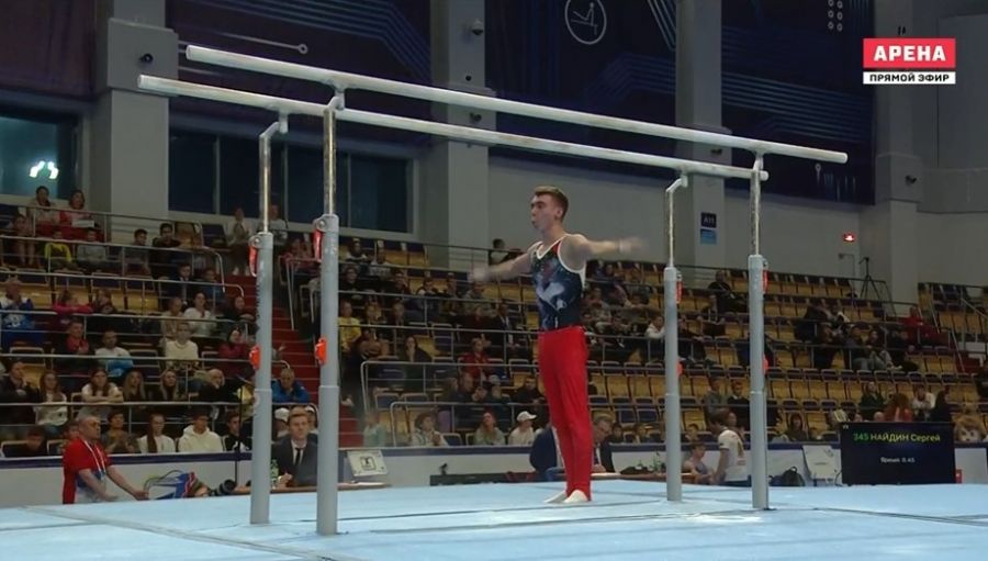 Надеемся на медаль. Барнаульский гимнаст Сергей Найдин пятый в многоборье, впереди битва за награды в отдельных видах