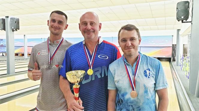 Как в Барнауле прошел чемпионат Алтайского края по боулингу