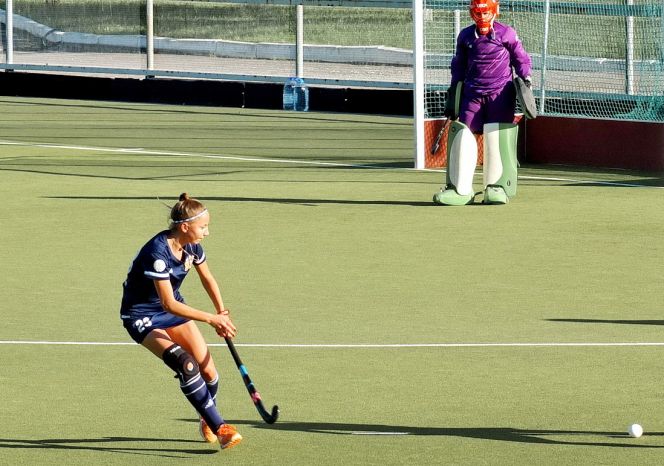 В своём первом матче общего тура «Коммунальщик» уступил «Сборной Свердловской области» по буллитам