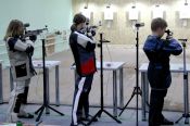 В Барнауле состоялось первенство Алтайского края по стрельбе из пневматического оружия (фото)