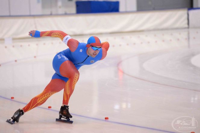 Виктор Муштаков - победитель I этапа  Кубка России на дистанции 1000 метров