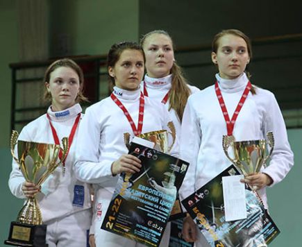 Саблистка Анна Смирнова - бронзовый призер международного турнира памяти Сергея Шарикова.