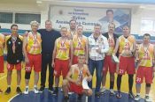 И в 60 им нет покоя! В Барнауле прошёл турнир с участием ветеранов баскетбола Сибири