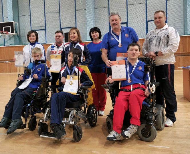 Призеры Кубка России по бочча. Егор Лосев - слева 