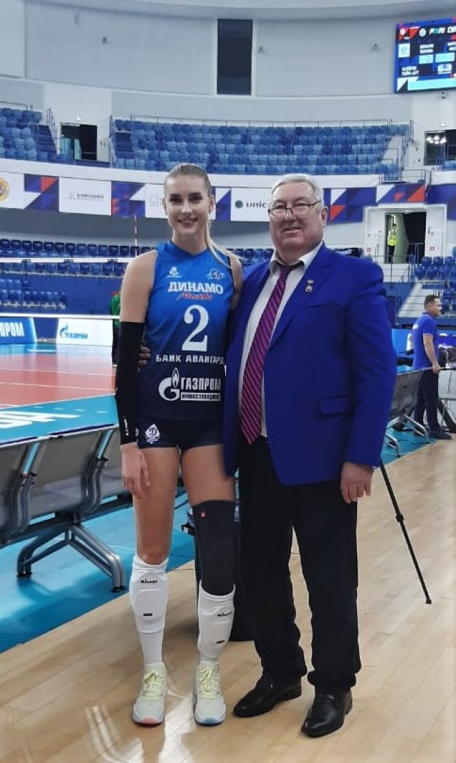 Егор Тейхреб с землячкой, игроком московского "Динамо" Екатериной Пипуныровой 