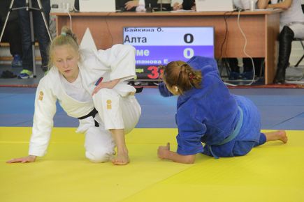 В Барнауле прошли Всероссийские соревнования по дзюдо среди мужчин и женщин памяти ушедших из жизни борцов Алтайского края (фото).