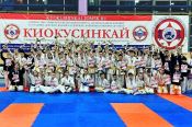 Алтайские каратисты завоевали 11 медалей на первенстве СФО и открытых соревнованиях «Надежда Сибири» по киокусинкай