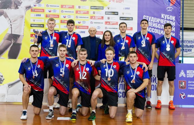 Мужская команда АлтГПУ – бронзовый призёр Кубка Студенческой волейбольной ассоциации. Фото: Дарья Канаева 