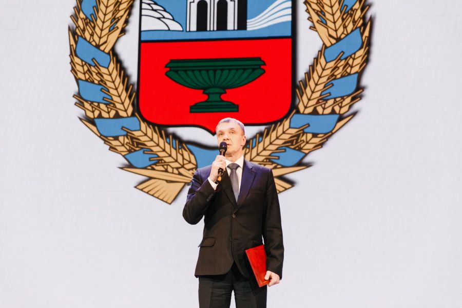 Гостей праздника приветствовал министр спорта Алтайского края Максим Рябцев