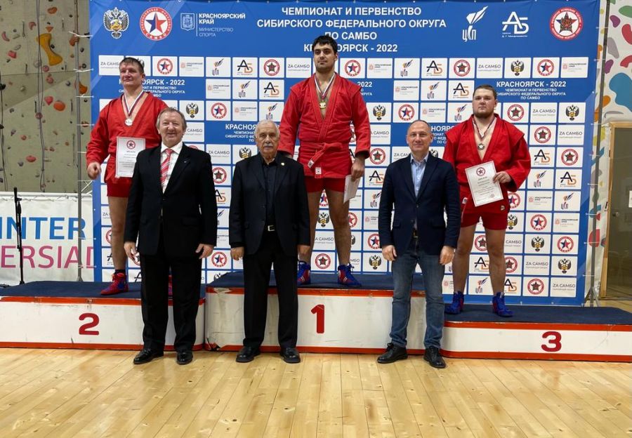 Подтвердили класс. Самбисты Алтайского края завоевали на чемпионате и первенстве СФО 30 медалей