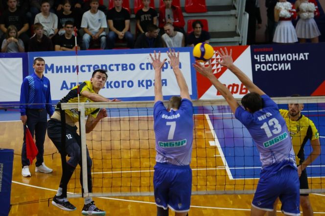 В повторной встрече волейболисты «Университета» уступили «Тюмени» - 1:3