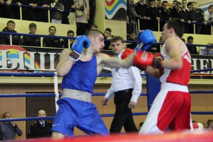 В Барнауле впервые состоялся командный турнир по боксу на кубок Министра внутренних дел РФ.