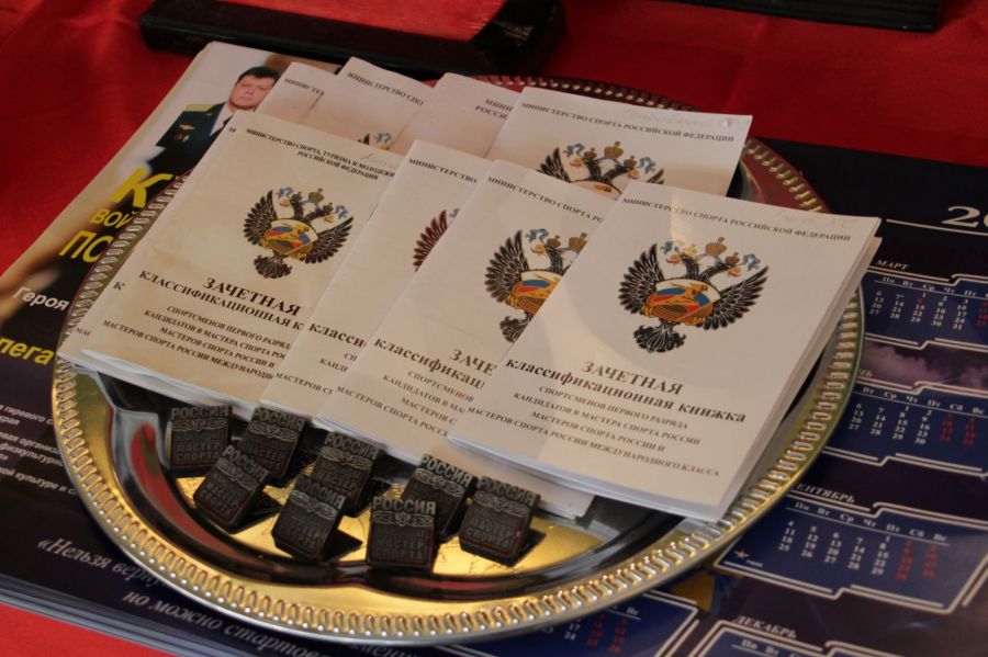 В Барнауле прошёл III Кубок в/ч 77640 в рывке гири памяти Героя России Олега Пешкова