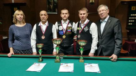 Барнаулец Игорь Филиппов выиграл турнир за звание абсолютного чемпиона СФО по бильярду среди слабослышащих спортсменов в дисциплине "Троеборье".