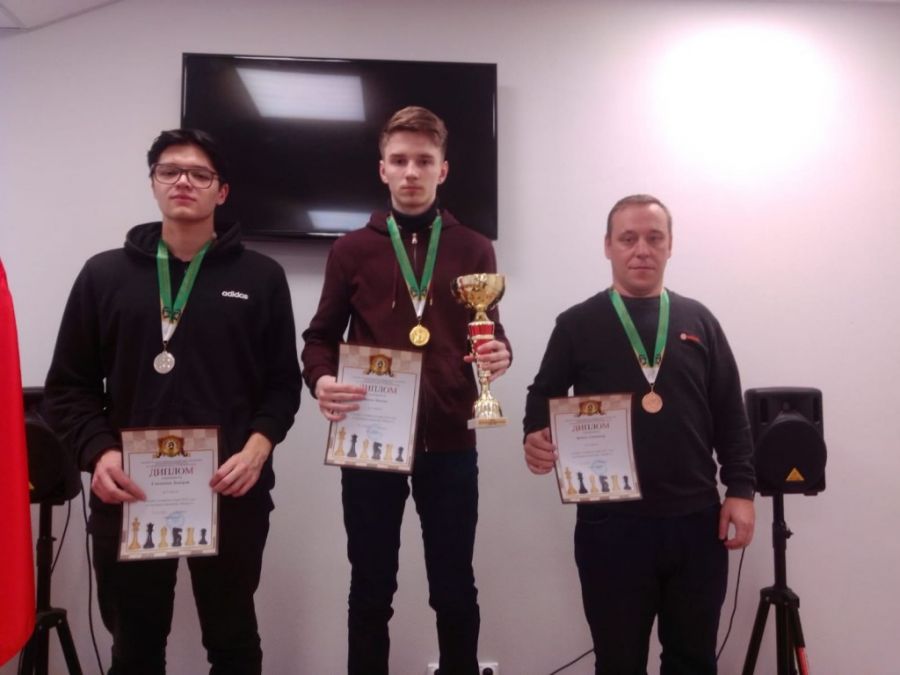 Блиц выиграл Евгений Кардашевский, рапид - Михаил Панин. Итоги Кубка Алтайского края 