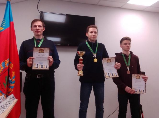 Блиц выиграл Евгений Кардашевский, рапид - Михаил Панин. Итоги Кубка Алтайского края 
