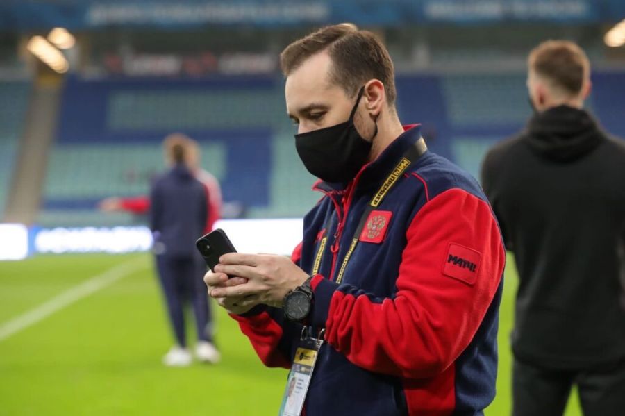 Сравнения со Стогниенко, прорыв на ЧМ-2022 и помощь Канделаки в ковидной реанимации. Интервью комментатора Михаила Меламеда