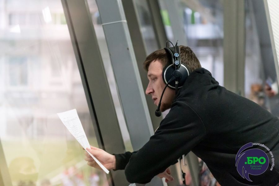 Сравнения со Стогниенко, прорыв на ЧМ-2022 и помощь Канделаки в ковидной реанимации. Интервью комментатора Михаила Меламеда