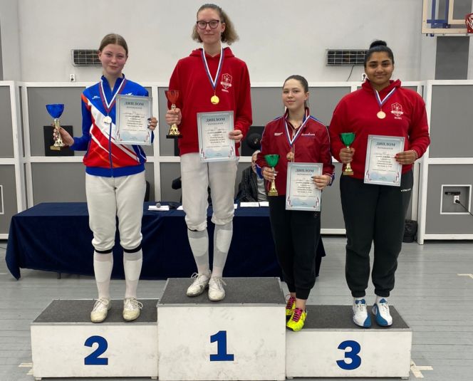 Саблистка КСШОР Ксения Андрусенко завоевала серебро на «Новогоднем турнире» памяти Исаака Брена в Казани