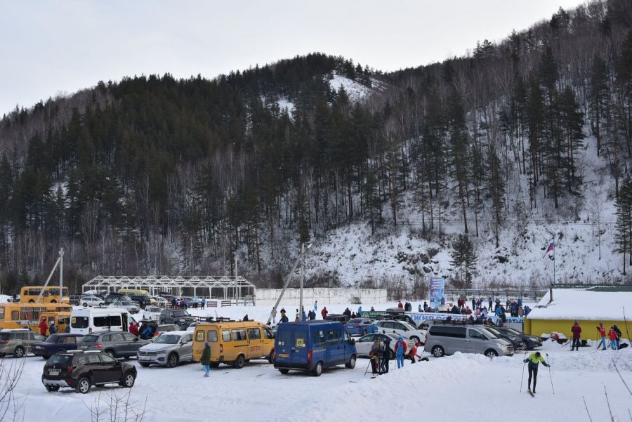 В селе Алтайское прошли лыжные гонки ХLIII Спартакиады спортивных школ Алтайского края на призы Виталия Денисова (видео)