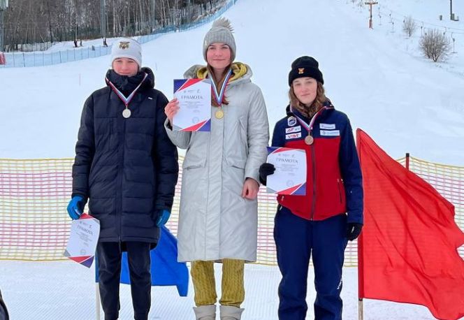 Спортсмены Алтайского края - призеры окружных стартов в Красноярске