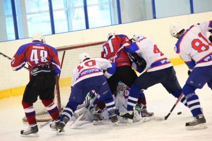  "Алтай" в Новосибирске обыграл местную команду "Крылья Советов" - 3:2 (фото).
