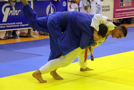 В Барнауле в 12-й раз состоялся Гран-при «Витязь» на призы Ивана Нифонтова и Игоря Вотякова.