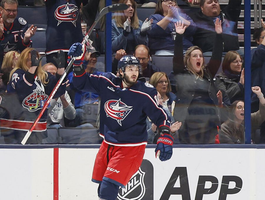 «В Вашингтоне каждый второй в майке Овечкина – это завораживает». Кирилл Марченко – о жизни в Америке, хет-трике и настоящем футболе