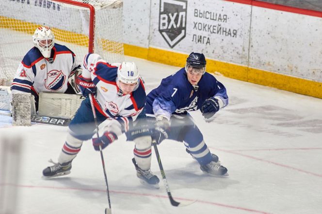 25-26, 28-29 января. Барнаул. "Титов Арена". Первенство ВХЛ. ХК  "Динамо-Алтай" - "Кристалл" (Саратов)