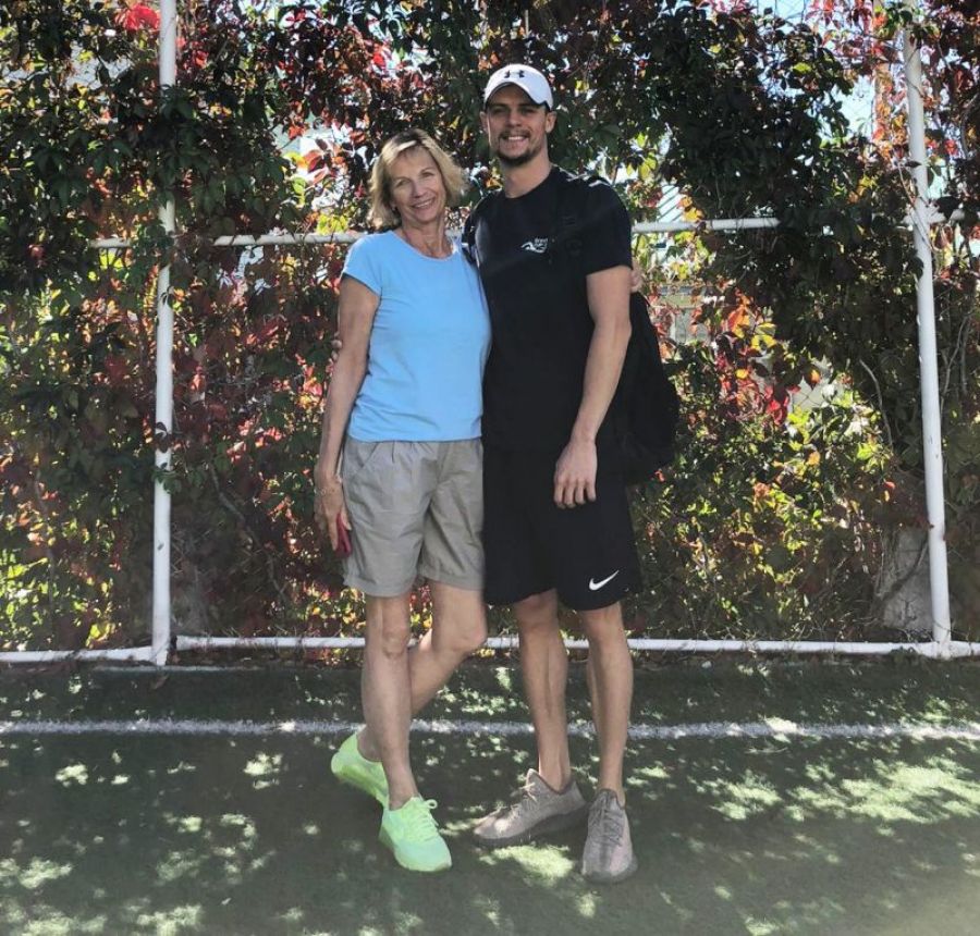 Сергей Звонов с тренером Еленой Николаевной Саулиной