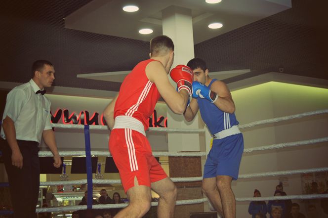 В ТРЦ "Арена" состоялся спортивный праздник "Новогодний ринг".