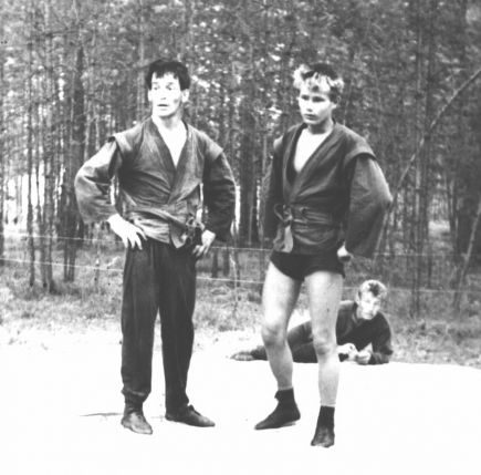 Михаил Тимошечкин (слева). "Что-то не так?"