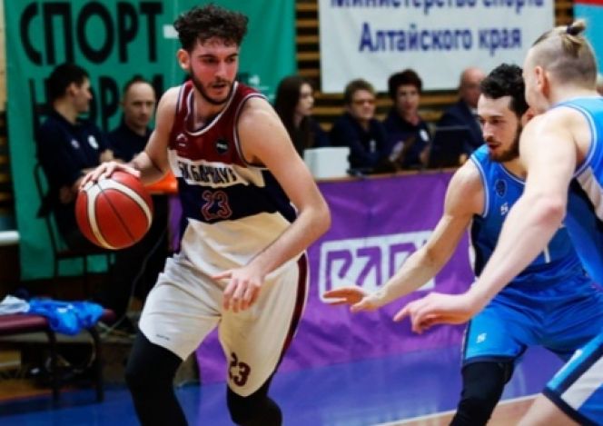 В матче Суперлиги БК "Барнаул" переиграл ижевский "Купол-Родники" 