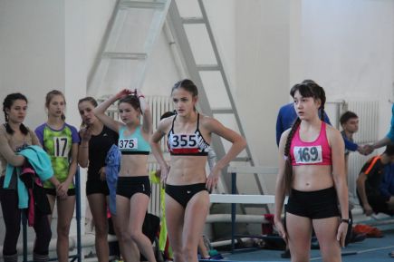 В спортивном манеже АлтГТУ состоялся Рождественский кубок Алтайского училища олимпийского резерва с участием сильнейших спортсменов края (фото).