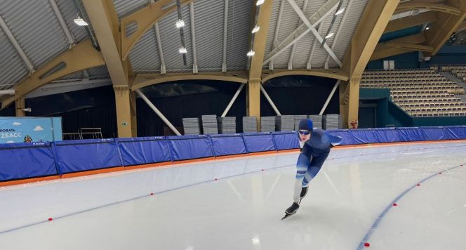 По итогам трёх этапов первенства СФО трое конькобежцев Алтайского края выступят на первенстве России, двое - на всероссийских соревнованиях «Золотые коньки»