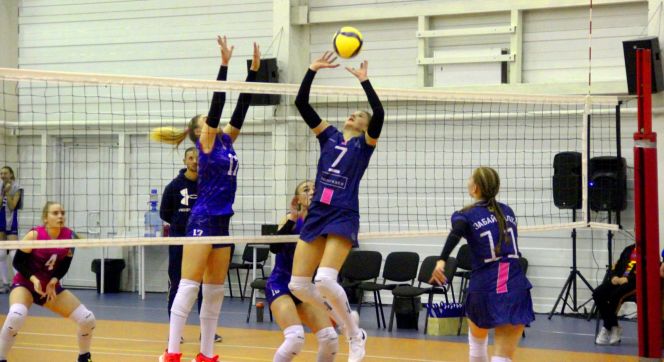 Праздничный волейбол. «Алтай-АГАУ» обыграл читинскую  «Забайкалку» - 3:1