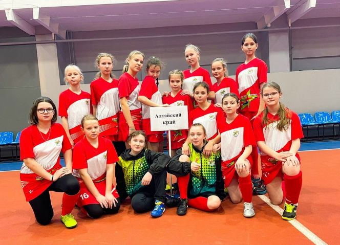Хоккеистки «Юности Алтая» стали четвёртыми из двенадцати команд на турнире в Татарстане