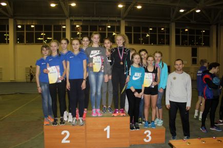 В Барнауле прошло первенство Сибири по легкоатлетическому троеборью «Шиповка юных».