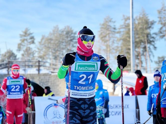 Никита Денисов на старте спринтерской гонки на первенстве России в Тюмени. Фото: "На лыжи!"