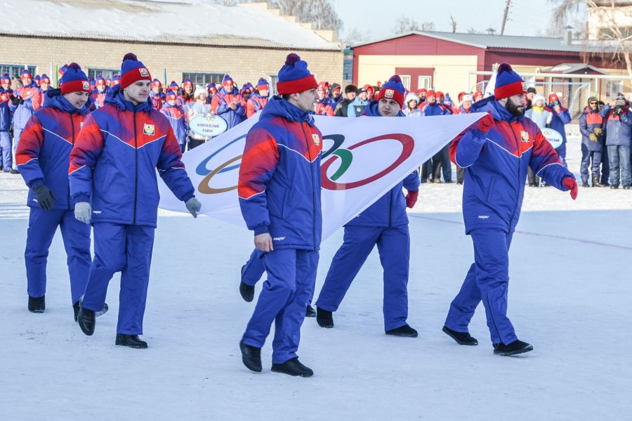 Церемония открытия олимпиады. Фото: газета "Степной маяк"